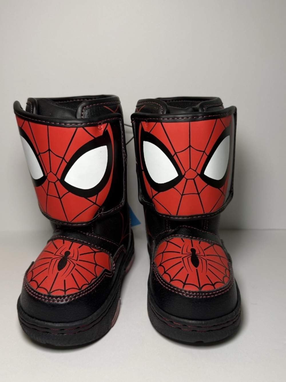 Marvel Spider-Man Toddler Boys Light Up Snow Winter Boots Size 6 NEW